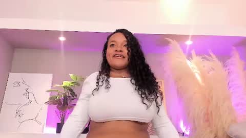 Snapshot of liahglow chatting on July 19, 8:45 pm liahglow online show from July 19, 8:45 pm