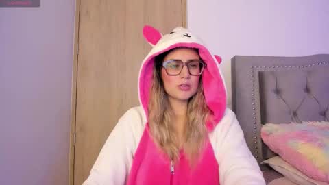 Lia  online show from September 9, 2:00 am