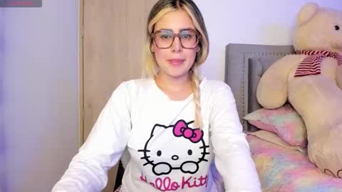 Lia  online show from September 22, 2:13 am