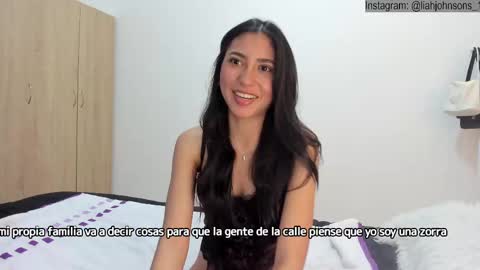 Snapshot of liajohnsons_ chatting on March 2, 6:48 am Lia Johnsons online show from March 2, 6:48 am