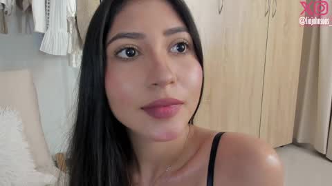 Lia Johnsons online show from June 5, 2:40 am