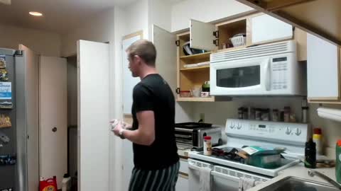 Snapshot of liam_1985 chatting on January 26, 12:58 am Liam online show from January 26, 12:58 am