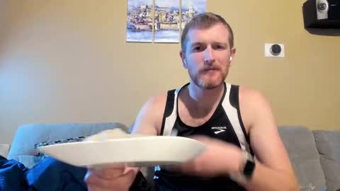 Snapshot of liam_1985 chatting on February 27, 1:16 am Liam online show from February 27, 1:16 am