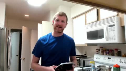 Snapshot of liam_1985 chatting on March 6, 1:58 am Liam online show from March 6, 1:58 am