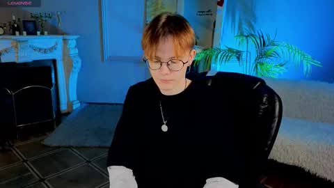 Snapshot of liam_blair chatting on March 17, 5:22 am LIAM online show from March 17, 5:22 am