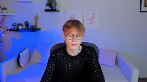 Snapshot of liam_blair chatting on March 27, 5:13 am LIAM online show from March 27, 5:13 am