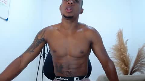 liam_bolt online show from July 26, 9:00 pm