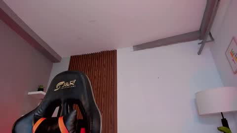 Snapshot of liam_colliins chatting on September 23, 11:46 am Liam Collins online show from September 23, 11:46 am