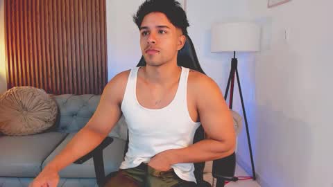 Snapshot of liam_colliins chatting on October 20, 11:54 am Liam Collins online show from October 20, 11:54 am