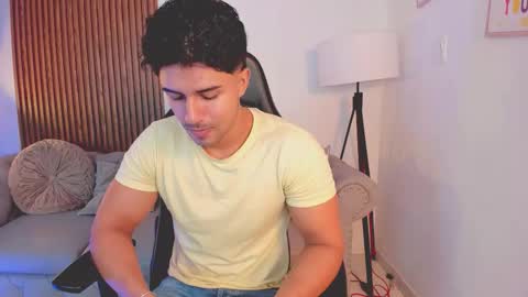 Snapshot of liam_colliins chatting on October 26, 11:49 am Liam Collins online show from October 26, 11:49 am