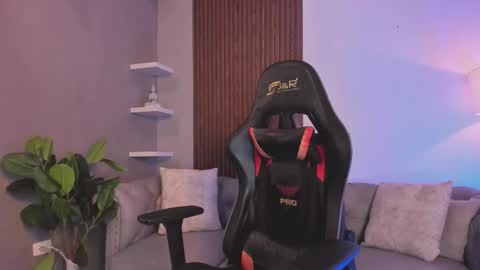 Liam Collins online show from February 6, 11:46 am