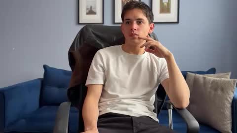 Liam online show from March 26, 6:13 pm