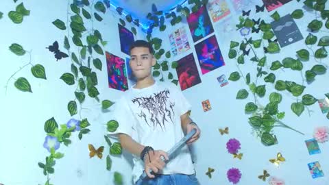 Snapshot of liam_honey18 chatting on March 29, 3:39 am liam_honey18 online show from March 29, 3:39 am