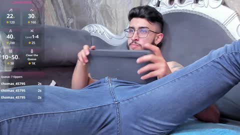 LIAM KLEIN online show from December 2, 2:19 pm
