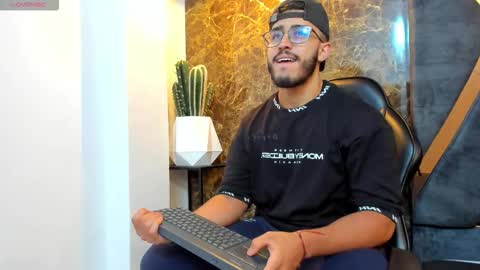 Snapshot of liam_kleiin chatting on September 22, 11:12 am LIAM KLEIN online show from September 22, 11:12 am