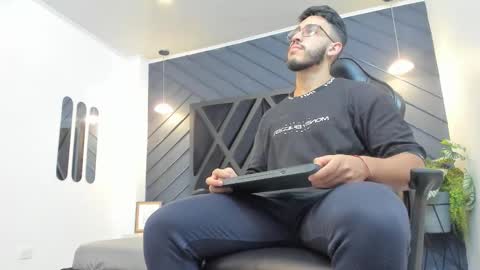 Snapshot of liam_kleiin chatting on September 29, 11:26 am LIAM KLEIN online show from September 29, 11:26 am