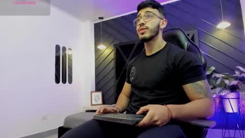 Snapshot of liam_kleiin chatting on October 11, 11:09 am LIAM KLEIN online show from October 11, 11:09 am