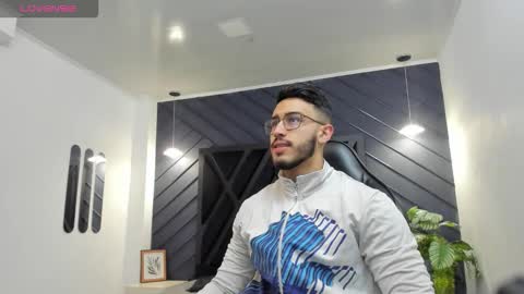 Snapshot of liam_kleiin chatting on October 20, 11:10 am LIAM KLEIN online show from October 20, 11:10 am