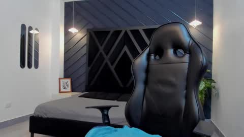 Snapshot of liam_kleiin chatting on October 25, 11:29 am LIAM KLEIN online show from October 25, 11:29 am