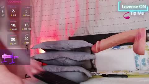 Snapshot of liam_moore chatting on May 21, 10:50 pm HORNYMOAN online show from May 21, 10:50 pm