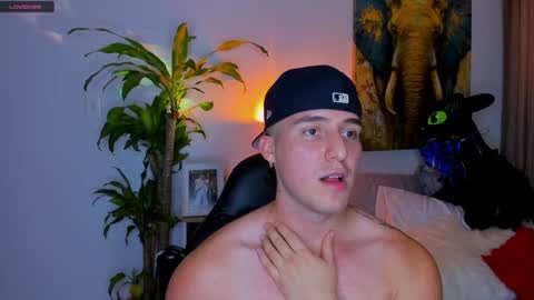 liam online show from February 6, 6:51 am