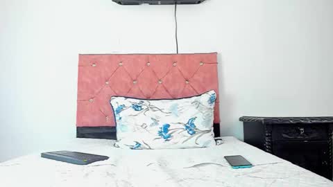 Call me Lian online show from January 7, 12:07 pm