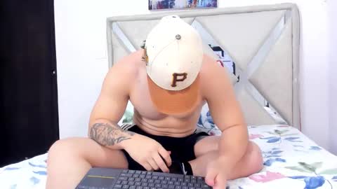 Call me Lian online show from June 7, 1:59 pm