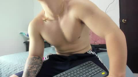 Call me Lian online show from June 13, 12:25 pm