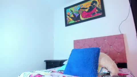 Call me Lian online show from June 18, 12:31 pm