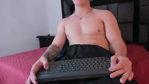 Call me Lian online show from July 24, 12:47 pm