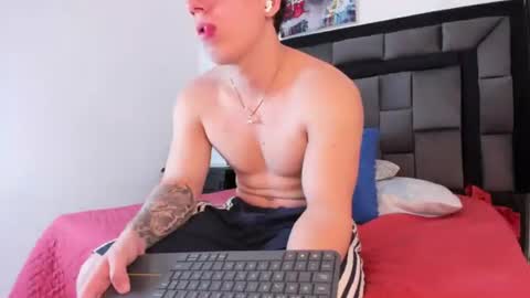 Call me Lian online show from July 25, 2:14 pm