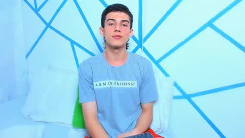 liam_scott7 online show from December 7, 4:25 pm