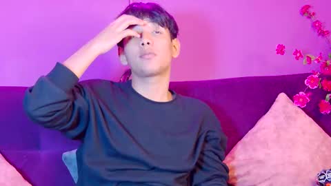 Snapshot of liam_sinclair chatting on February 7, 7:50 pm Liam online show from February 7, 7:50 pm