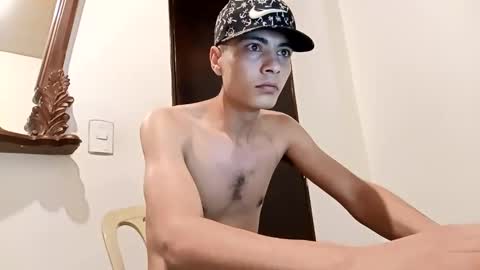 liam_smith00 online show from February 27, 4:41 am