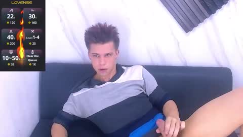 liam_york online show from March 13, 7:20 pm