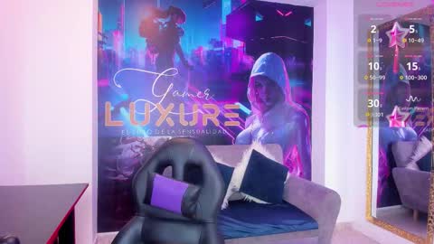 Lia online show from February 7, 1:26 pm