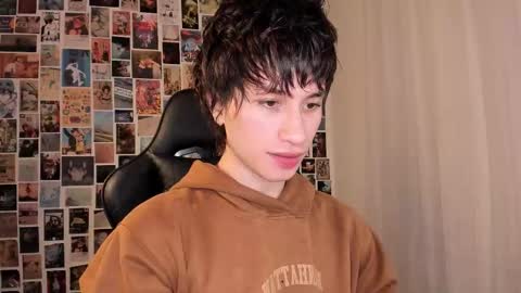 Liam online show from March 18, 5:21 am