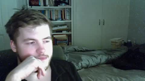 Liam Fox online show from April 3, 2:09 am