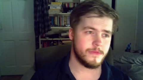 Snapshot of liamfoxx chatting on May 19, 1:33 am Liam Fox online show from May 19, 1:33 am