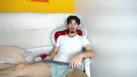 LiamLuxe online show from December 14, 12:23 pm