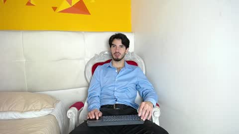 LiamLuxe online show from December 20, 12:49 pm
