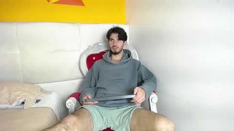 LiamLuxe online show from December 21, 3:42 pm