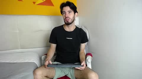 LiamLuxe online show from January 7, 11:58 am