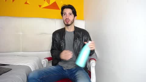 LiamLuxe online show from January 10, 12:15 pm