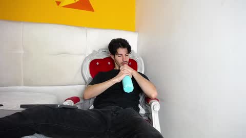 LiamLuxe online show from January 14, 6:17 pm