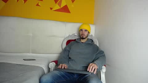 LiamLuxe online show from January 21, 12:07 pm