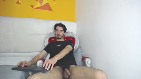 LiamLuxe online show from January 21, 6:12 pm