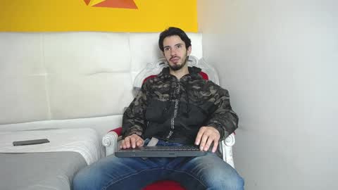 LiamLuxe online show from January 27, 12:37 pm