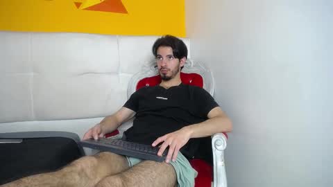 LiamLuxe online show from February 15, 3:39 pm