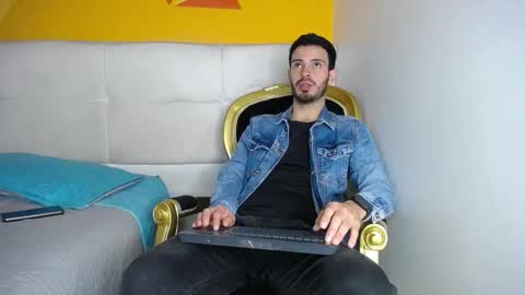LiamLuxe online show from September 9, 1:43 pm